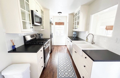 San Clemente Cottage | Casa Encino, 5 minute walk to the beach & downtown