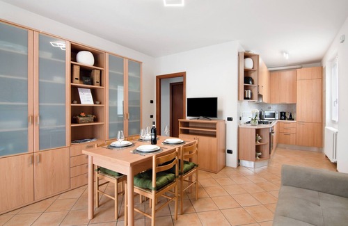 Colico Piano Apartment | Casa Enea with private garden and mini pool