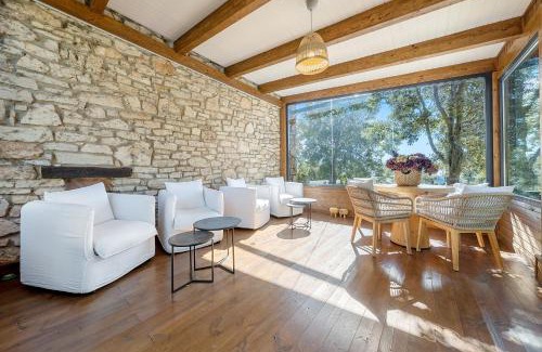 Montblanc House | Casa Entera Mas De L'arlequi