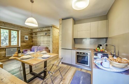 Courmayeur Apartment | Casa Entreves - Ristrutturata con parcheggio