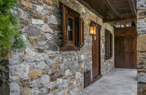 Arties House | Casa Es Pletieus Cozy mountain house for 8 people in Arties