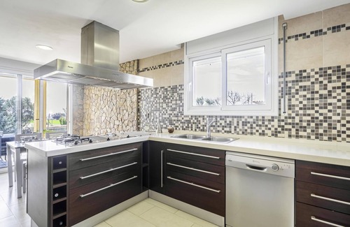 Canovelles Villa | Casa familiar con piscina