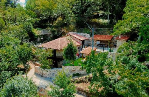 Chantada House | Casa Escondida Aveiga
