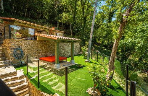 Chantada House | Casa Escondida Aveiga