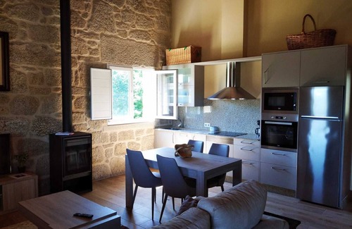 Ponte Caldelas House | CASA ESFARRAPADA
