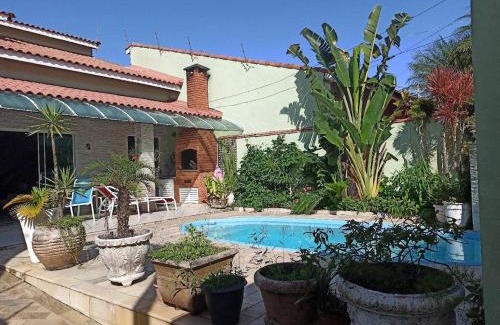 Jardim Imperador House | Casa espaçosa 100 metros da praia,para ate 12 pessoas