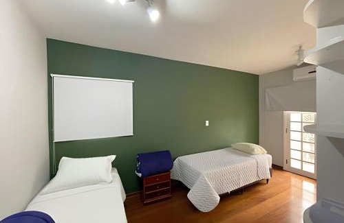 Bairro do Maranhao House | Casa Espaçosa e Tranquila - Granja Viana