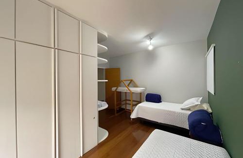 Bairro do Maranhao House | Casa Espaçosa e Tranquila - Granja Viana