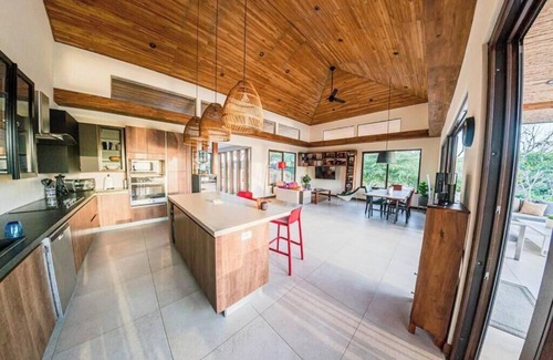 San Pedro Pochutla House | Casa Esperanza Close to the Ocean