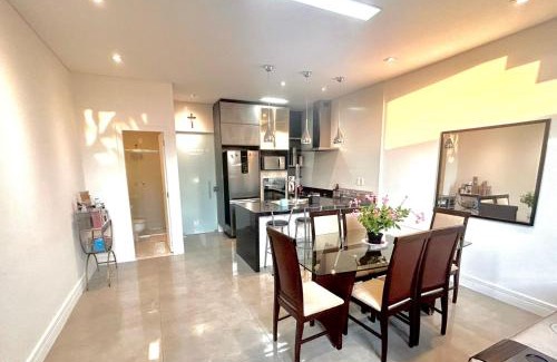 Jundiai House | Casa estilo Loft moderno excelente localização