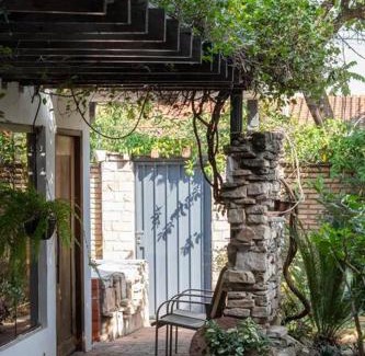 Asuncion House | Casa Eva, rústica y cálida familiar