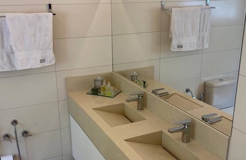 Silop House | Casa Exclusiva com Vista Espetacular nas Toninhas