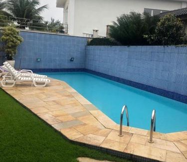 Guaruja House | Casa Família, 10 lugares, Piscina, Próx Praia Pernambuco, Guarujá