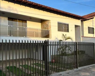 Alfenas House | Casa familiar para temporada