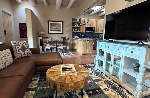 El Prado Condo | Casa Feliz is waiting for you!n