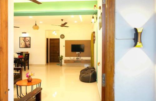 Gachibowli Apartment | Casa Feliz @ Near US Embassy , Gachibowli