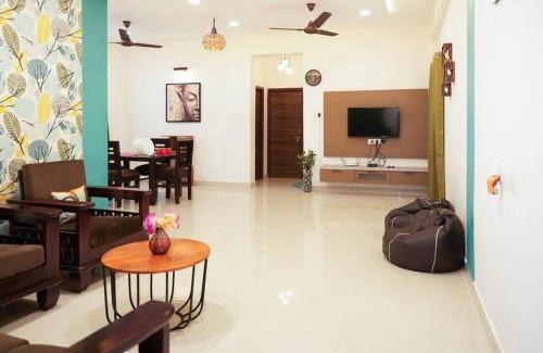 Gachibowli Apartment | Casa Feliz @ Near US Embassy , Gachibowli