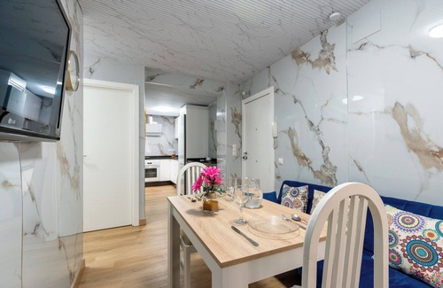 Los Remedios Apartment | Casa Feria, modern accommodation in Seville