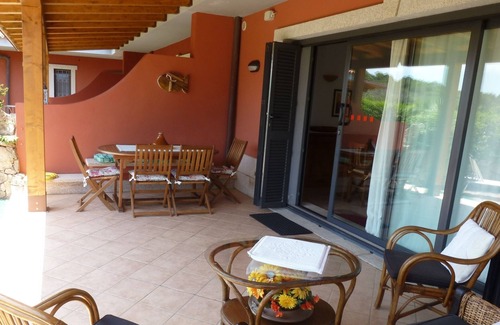 San Pantaleo Apartment | Casa Fiorella Red Trilo: quiet and panoramic home, near the village center.