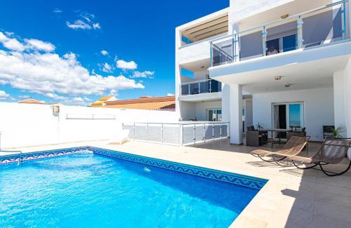 Almayate Bajo Villa | Casa Flores 047