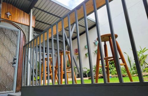 Heredia House | Casa Flores