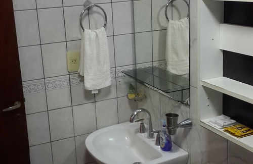 Puerto Iguazu Bed & Breakfast | Casa Folks Bed and Breakfast