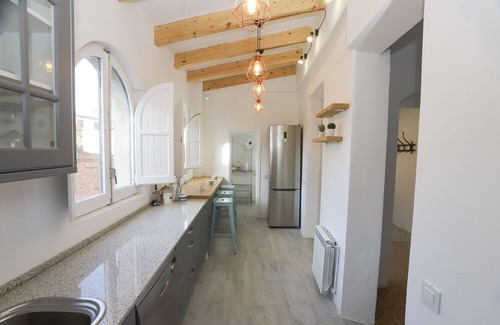 Benissanet Cottage | Casa Font . Price for 6 people. Check prices for 4 people.