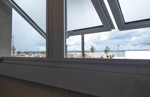 Paranapanema Cottage | Casa Formosa - A few steps from the Marina Club - Riviera XIII