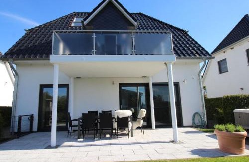 Muritz House | Casa Fortuna Modern retreat