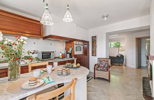 Montemarcello Apartment | Casa Fra Gli Ulivi with Pool - Ponente, Ameglia, Italy