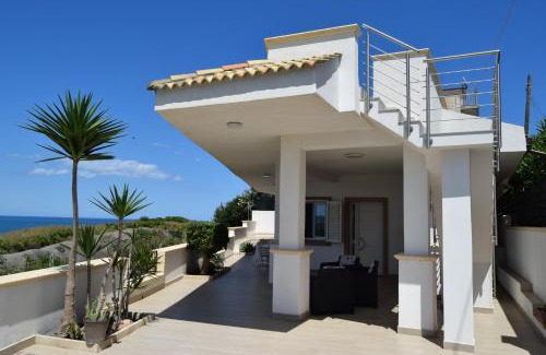 Costa Saracena-Castelluccio House | Casa Framaibla - la veranda sull'Etna