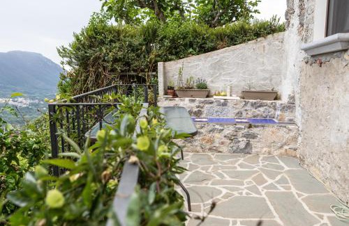 Roccagloriosa House | Casa Frida