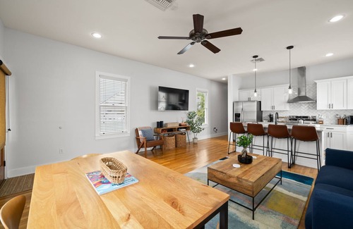 Historic Ybor House | Casa Fuente | Adorable Ybor Bungalow Near 7th Ave