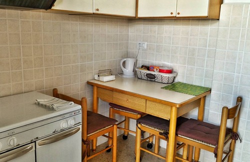 Garbatella Apartment | Casa Garbabella - Garbabella House: Cozy, bright, Central