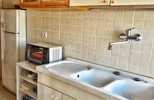 Garbatella Apartment | Casa Garbabella - Garbabella House: Cozy, bright, Central