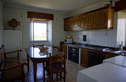 Campos y Salave Apartment | CASA GAYOL APARTMENT, NEAR THE PORCÍA BEACH