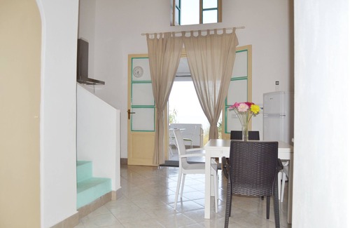 San Vincenzo House | Casa Ginestra between the sea and the volcano