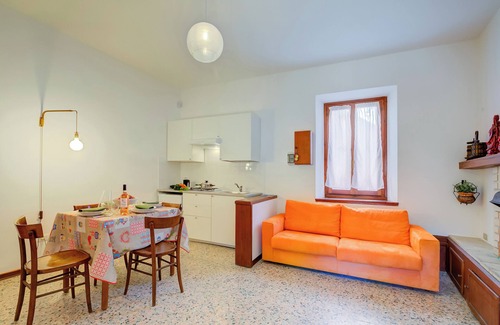 Cerro Apartment | Casa Gio, Laveno Mombello, Italy