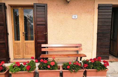 Serravalle di Chienti Apartment | Casa Giorgio Mille Papaveri Rossi