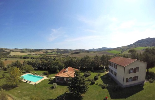 Pomarance Apartment | Casa Girasole Agriturismo Le Selvole Tuscany