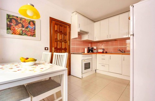Las Rosas House | Casa Golfin - Sunny Arona Retreat with 2 Bedrooms