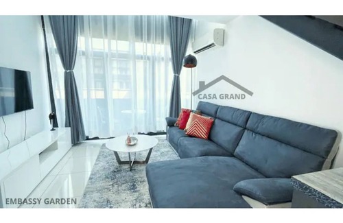 Accra Apartment | Casa Grand one-bedroom duplex apartment