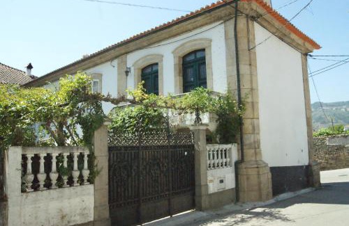 Santa Marta de Penaguiao House | Casa Grande do Serrado