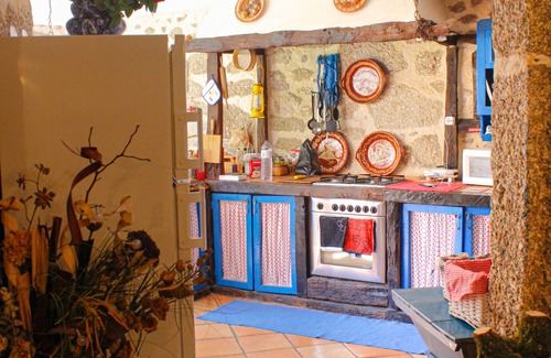 Ribeira Cottage | Casa Grande Carlota -Terras de Bouro (Casa de Campo) with Wi-Fi