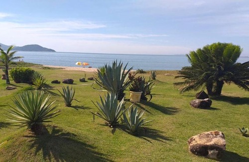 Jardim Capricornio House | Casa Grande com Piscina a 50 metros da Praia
