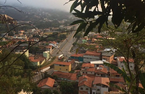 Sabara House | casa Grande, confortável e perfeito para descansar do estresse da cidade grande.