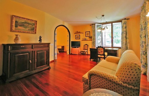 Puebla de Trives Bed & Breakfast | Casa Grande de Trives