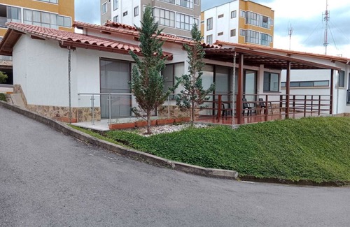 Pueblo Tapao House | Casa Grande en Condominio Campestre Cerca al Parque del Cafe