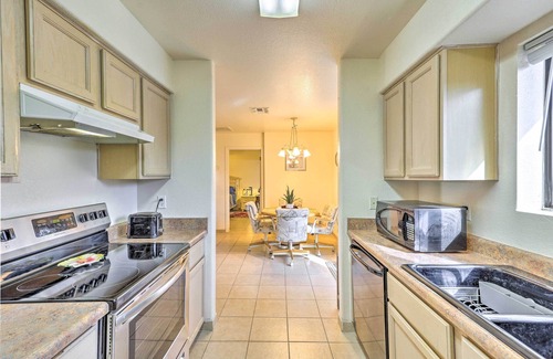 Eleven Mile Corner Condo | Casa Grande Getaway w/Access to Golf Course!