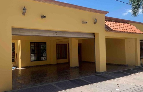 Guaymas House | Casa Grande Petrolera Inn
